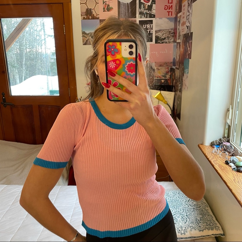 Verge Girl pink + blue ribbed knit short sleeve size M/L